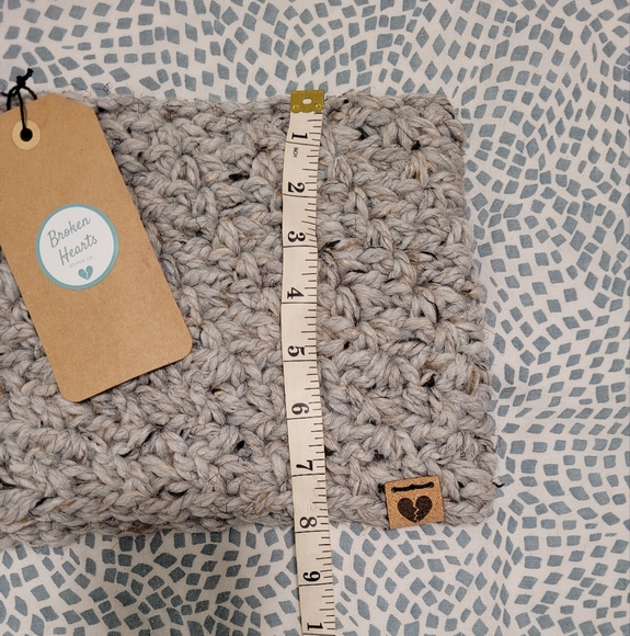 Handmade Cowl - Picture 3 of 5